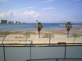 Beachfront Apartment with Sea View - Voromar